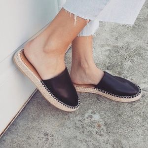 Santa Monica// Black mule espadrille